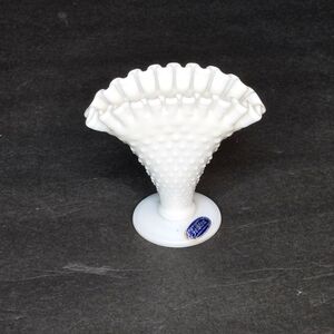 Fenton Milk Glass Fan Vase